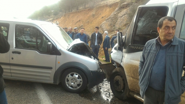 Adıyaman'da kaza: 14 yaralı